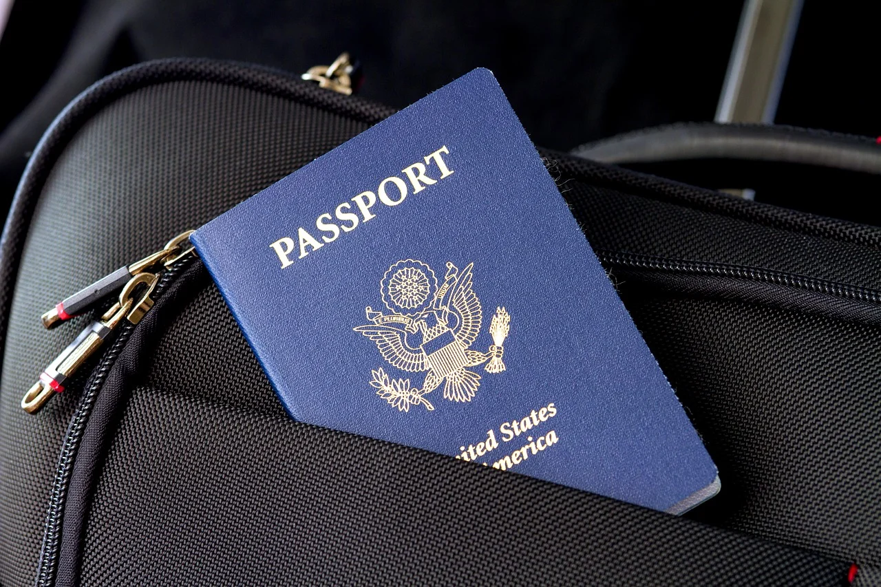 passport-2642172_1280.jpg