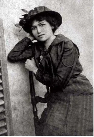 Abigaíl Mejia. Source: Biblioteca Virtual Wikia