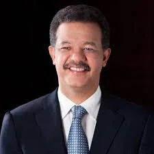 leonelcon bigotes (1).jpg