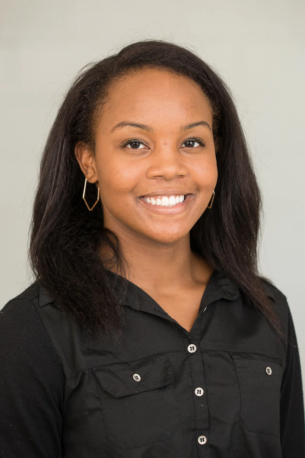Chloe Haliburton Ms. Haliburton is a 2016 graduate of Spelman College where she majored in Early Childhood Education. After passing the EdTPA course, she received her certification to teach grades Pre-K though 5. She has experience student teaching and co-teaching in many different school systems including UnCommon Schools in New York City, Atlanta International School, and Atlanta Public Schools. Her favorite part of teaching is connecting with her students through each lesson. She loves adding something funny or entertaining into each lesson to capture their attention. 