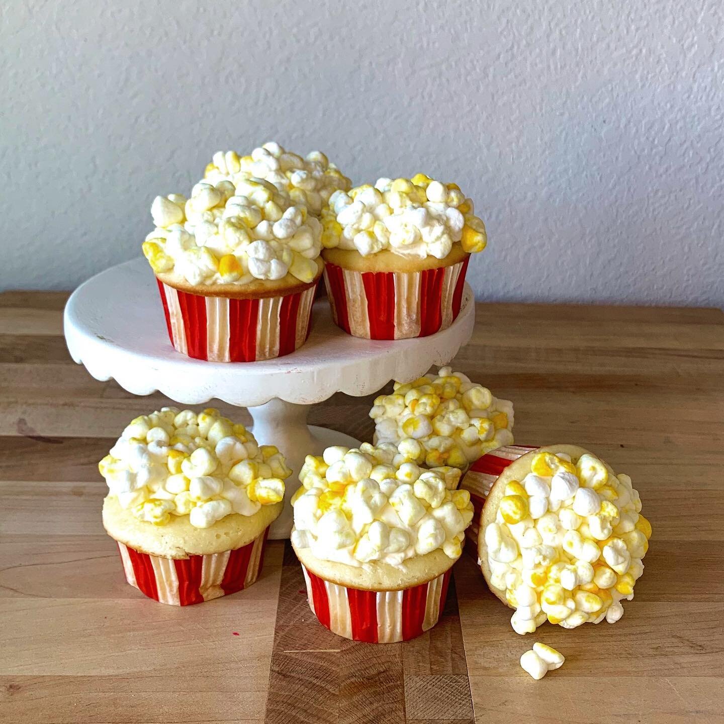 Finding little ways to celebrate 
#popcornparty #cupcakes #popcorn #movienight #poppoppop