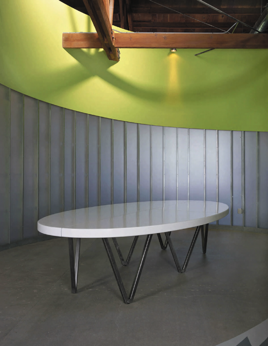 pie_interior conference.png