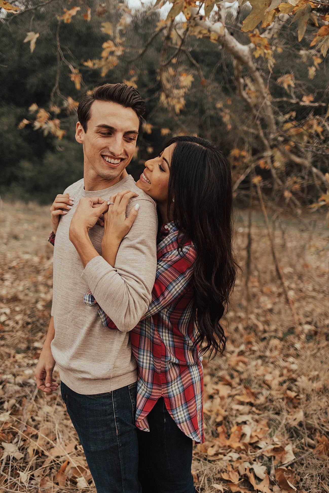 Christmas couples shoot with puppy