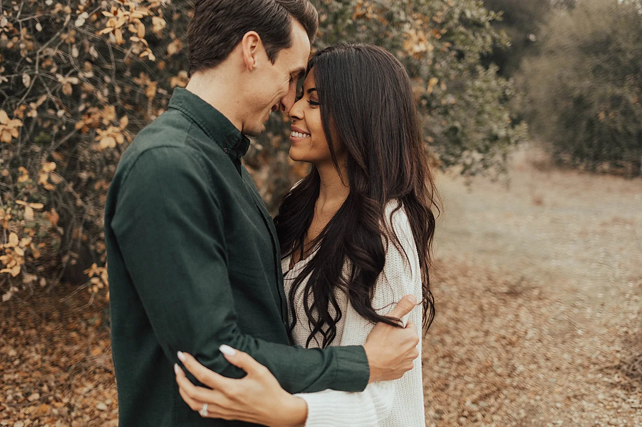 Christmas couples shoot with puppy