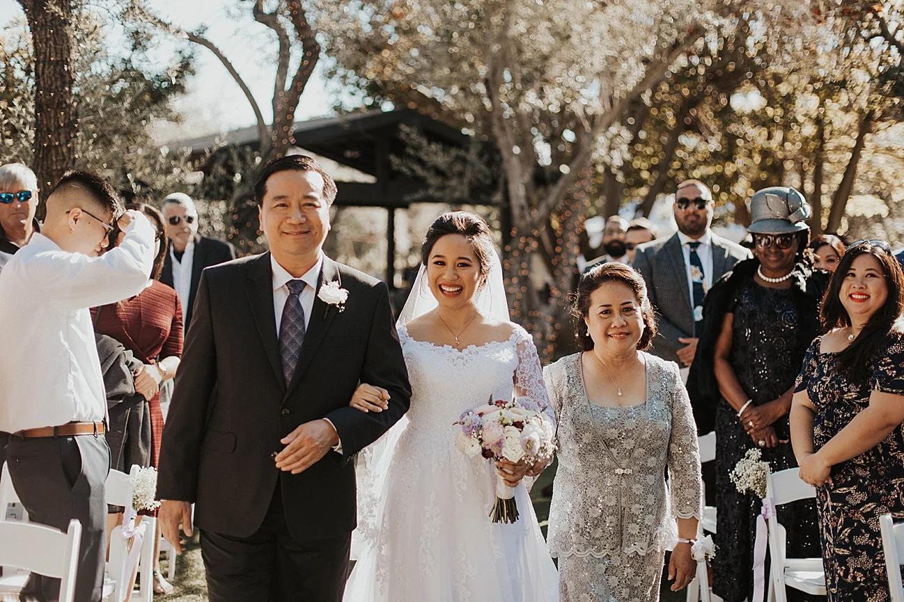 rustic-bernardo-winery-wedding24.jpg
