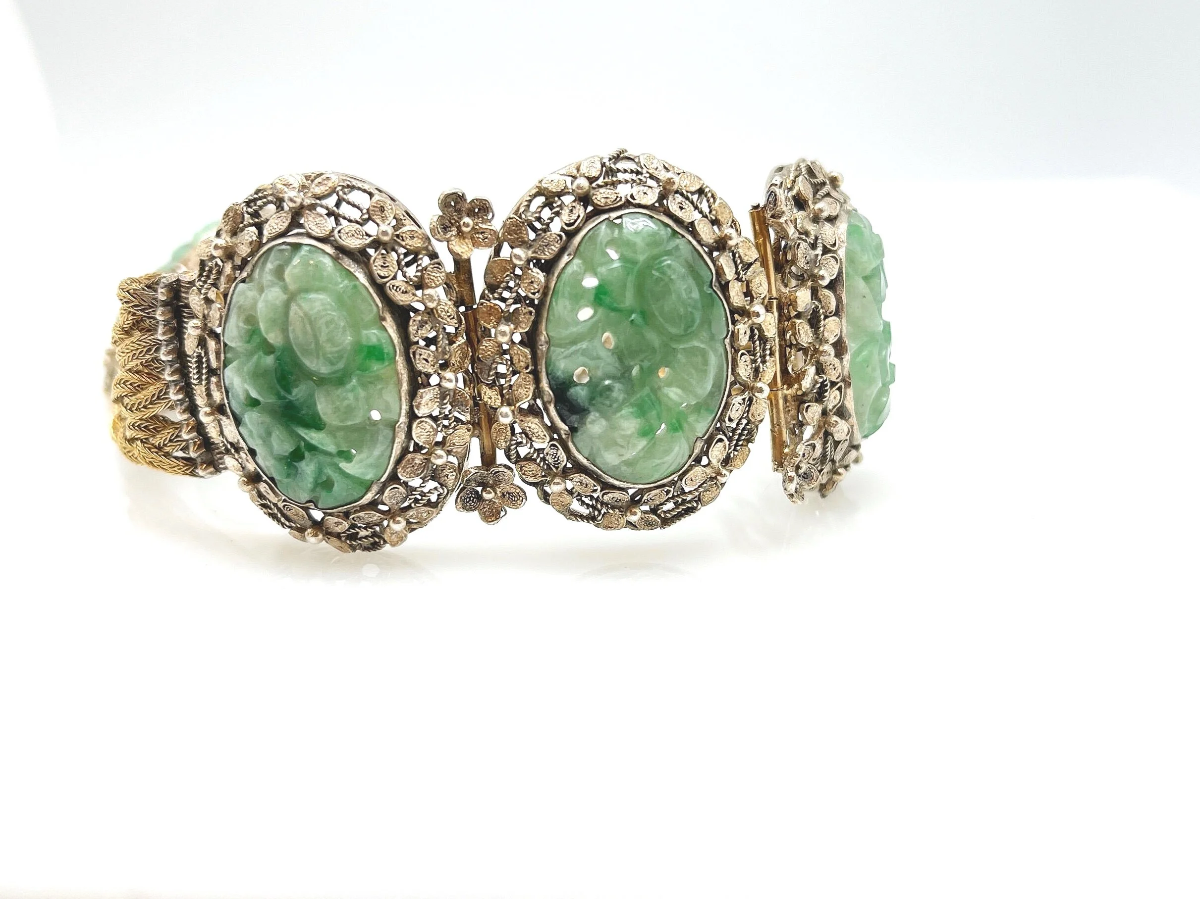 4EF23E81-0A9D-4B6F-A30F-B63D47ACC800