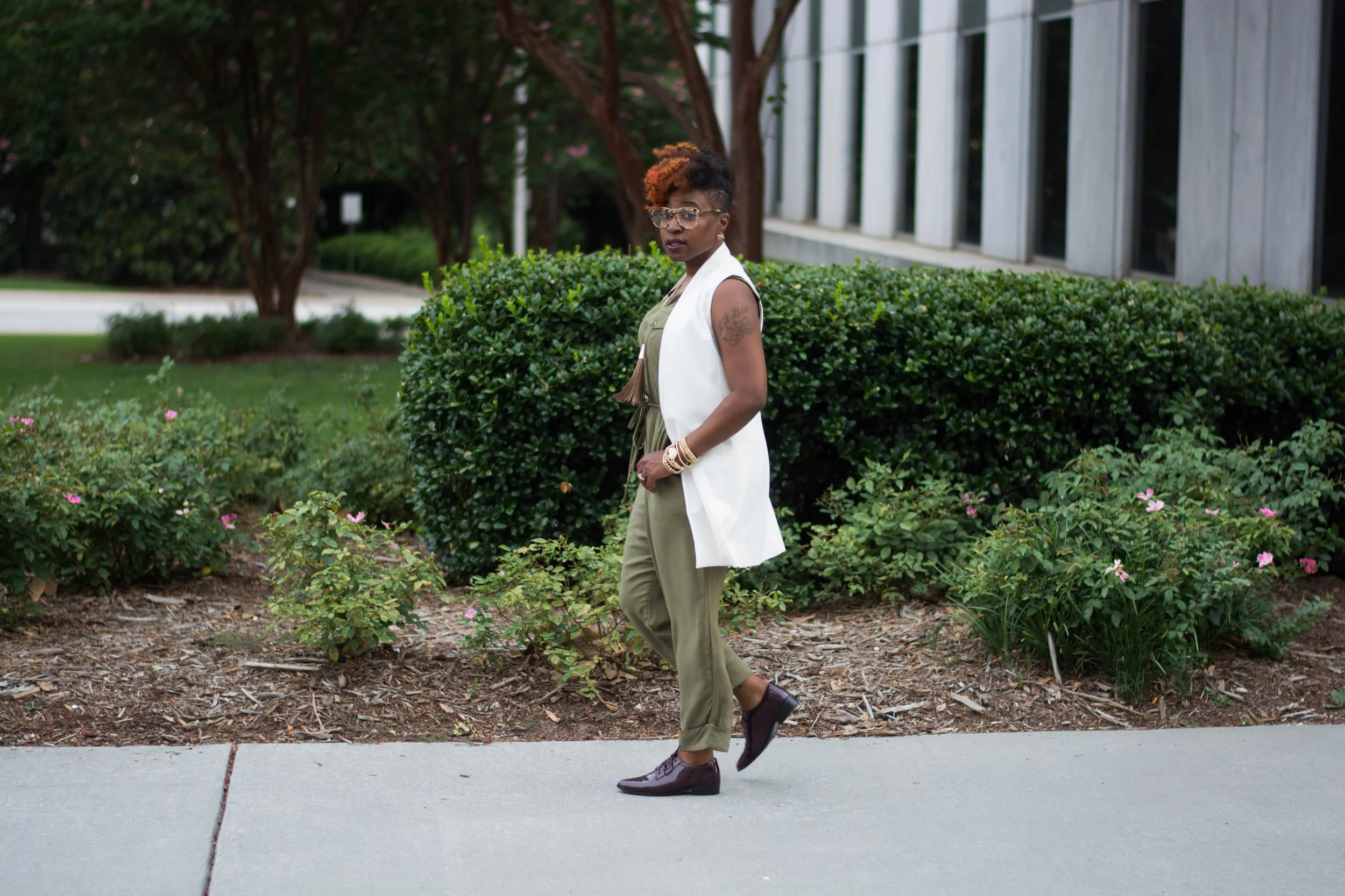 Melodie Stewart, The Style Klazit, Target Vest, Justfab Olive Jumpsuit, Shoedazzle Wine oxfords, Atlanta wardrobe style blogger