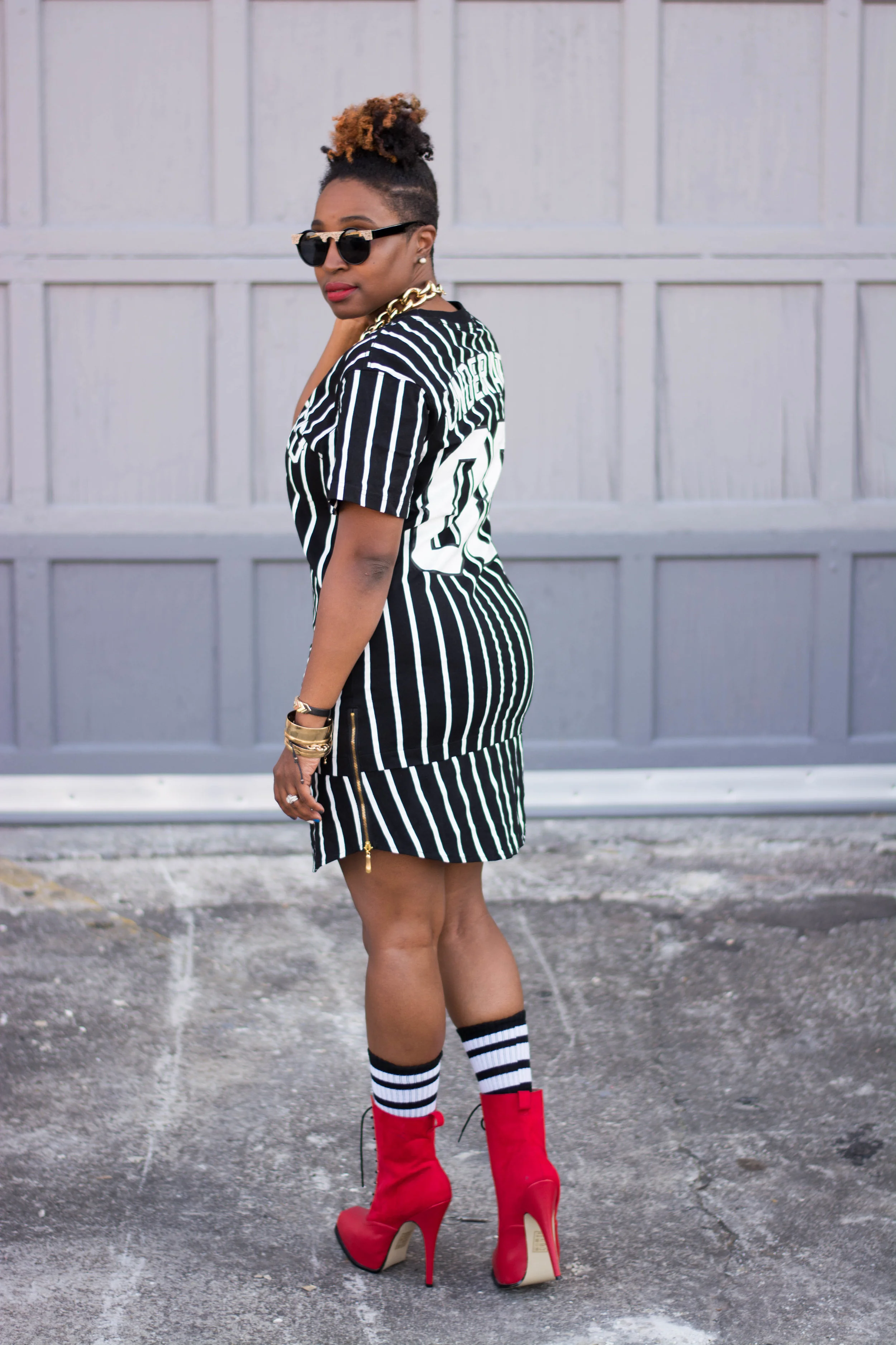 Melodie Stewart, The Style Klazit, Atlanta Stylist, Atlanta style blogger, Shirt dress, Red boots