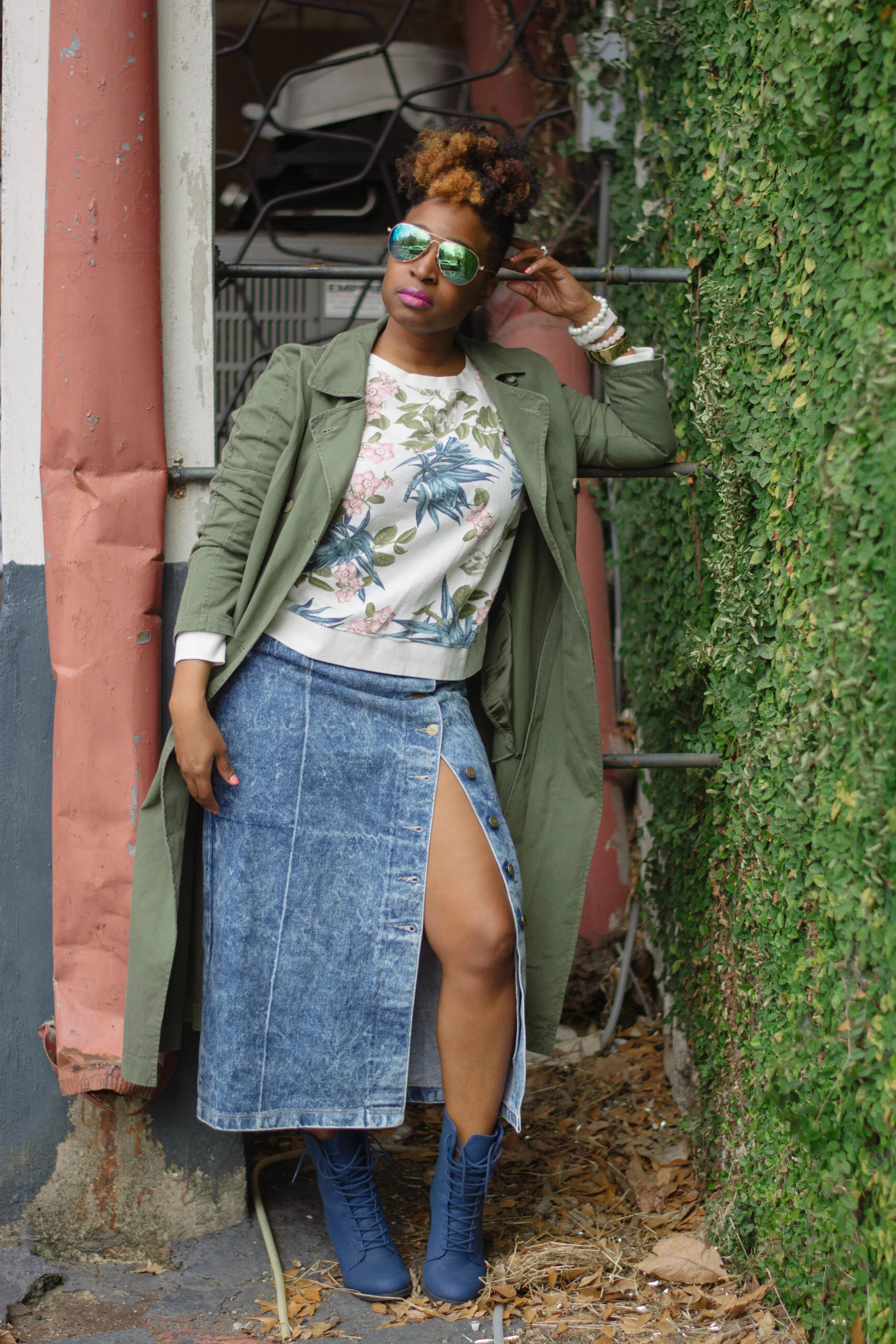 Melodie Stewart, The Style Klazit, Atlanta style blogger, Vintage skirt, olive trench coat