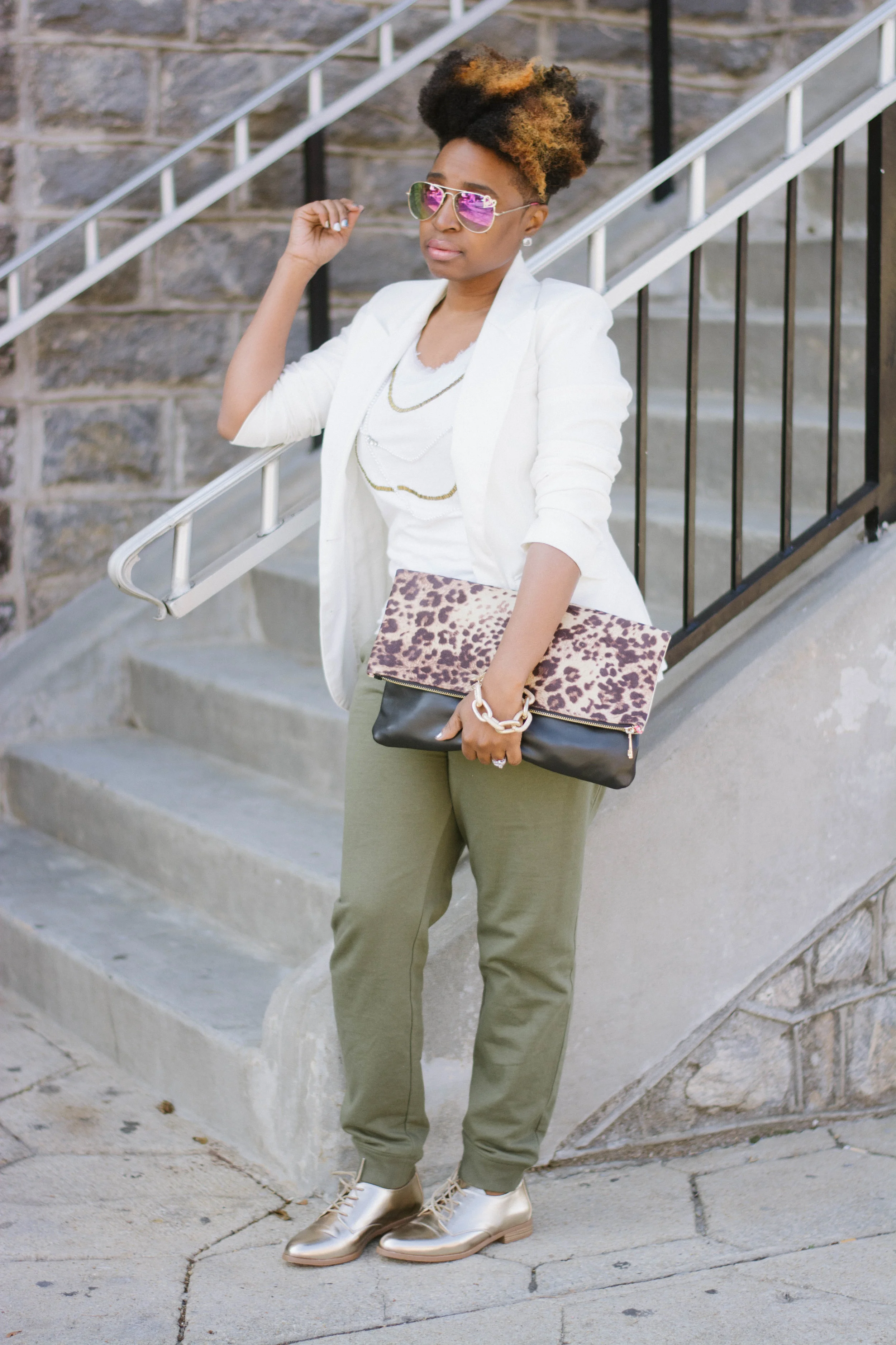Melodie Stewart, The Style Klazit, Atlanta style blogger, Atlanta wardrobe stylist, JustFab gold oxfords, green sweatpants, Atlanta street style, cream blazer