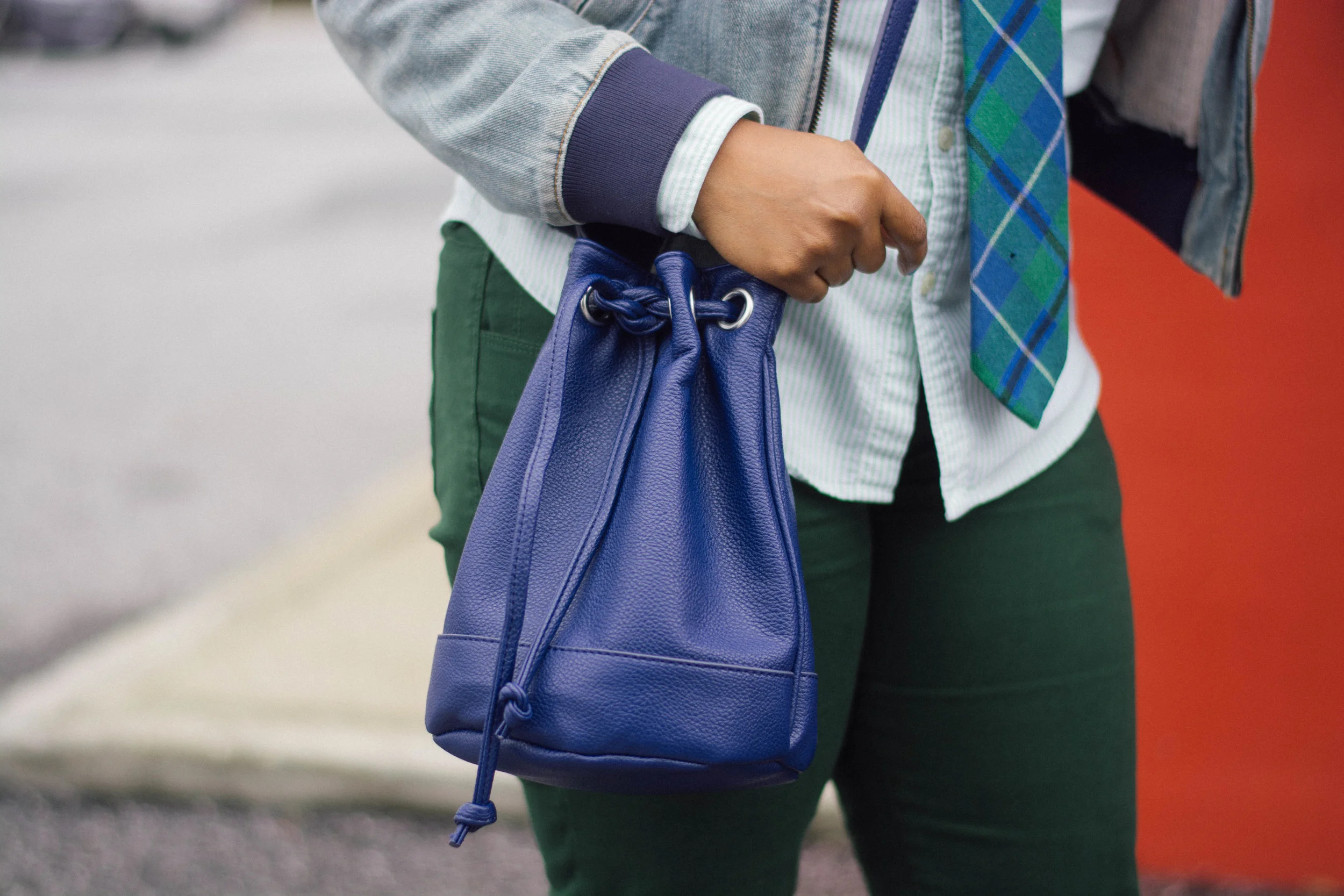 Melodie Stewart, The Style Klazit, Atlanta style blogger, JustFab bucket bag, menswear, mens inspo