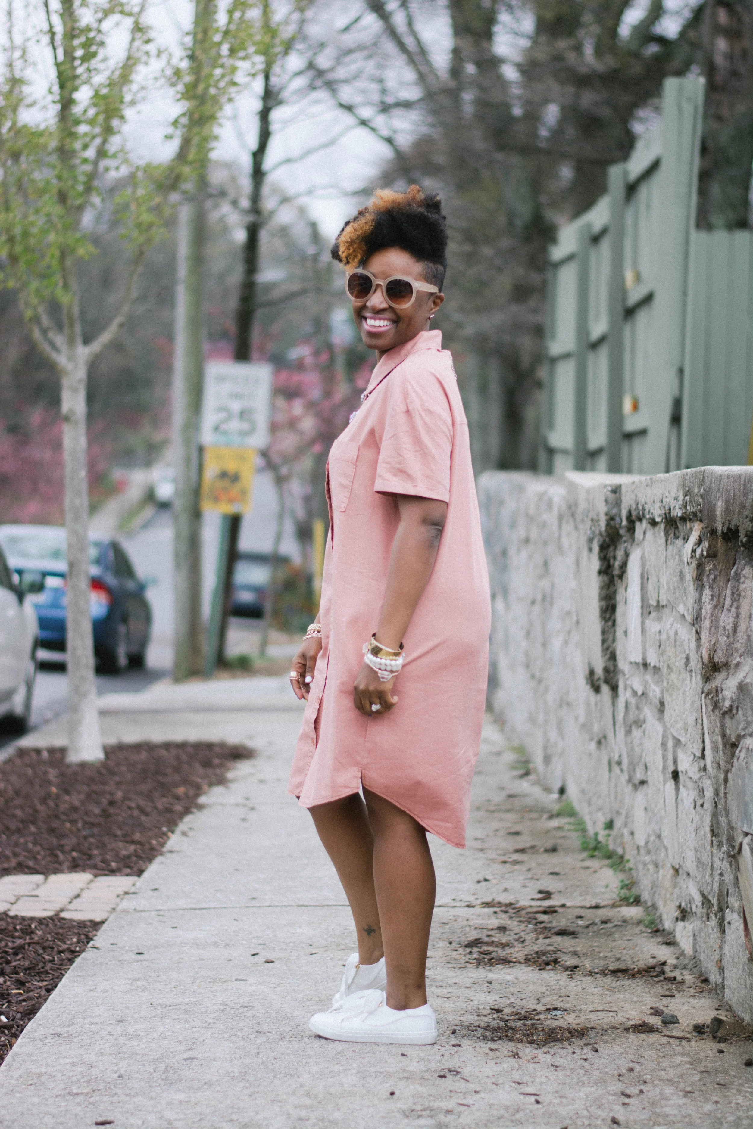 Melodie Stewart, The Style Klazit, Monochrome streetstyle, Atlanta style blogger, Shoedazzle, Blush dress