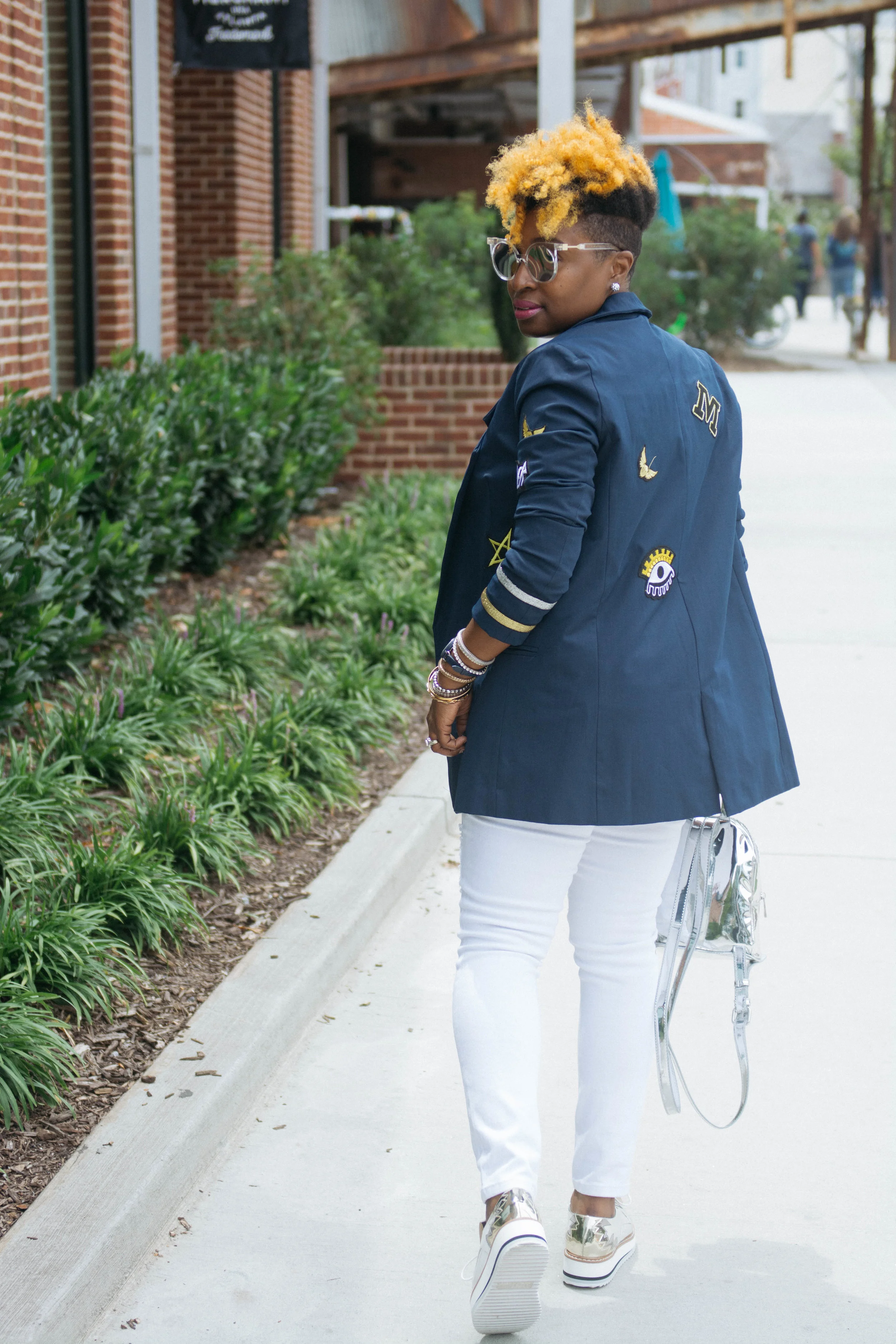 White distressed jeans, white after labor day, zara silver oxfords, atlanta style blogger