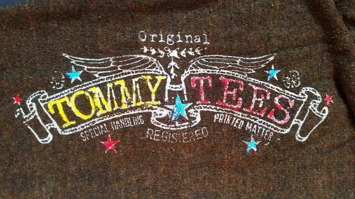 Alternative Organic cotton • Glow in the Dark • Handprinted in BK, NY • TommyTees NYC Street Style