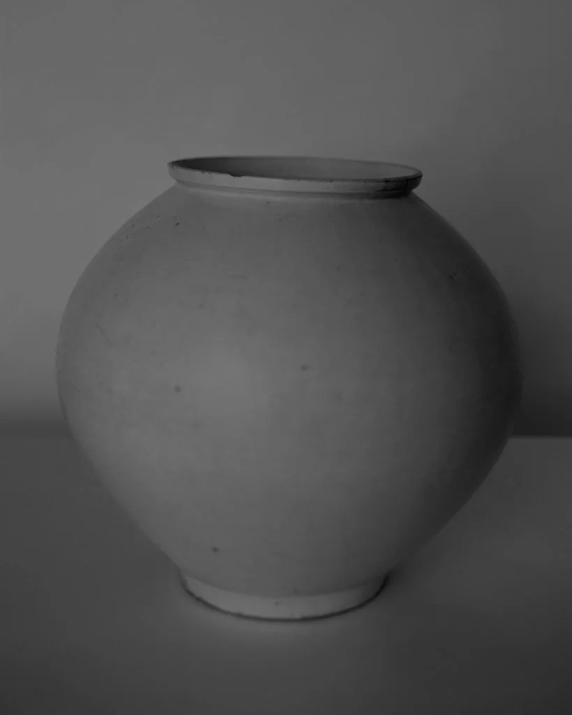02-KRO 05 BW.jpg