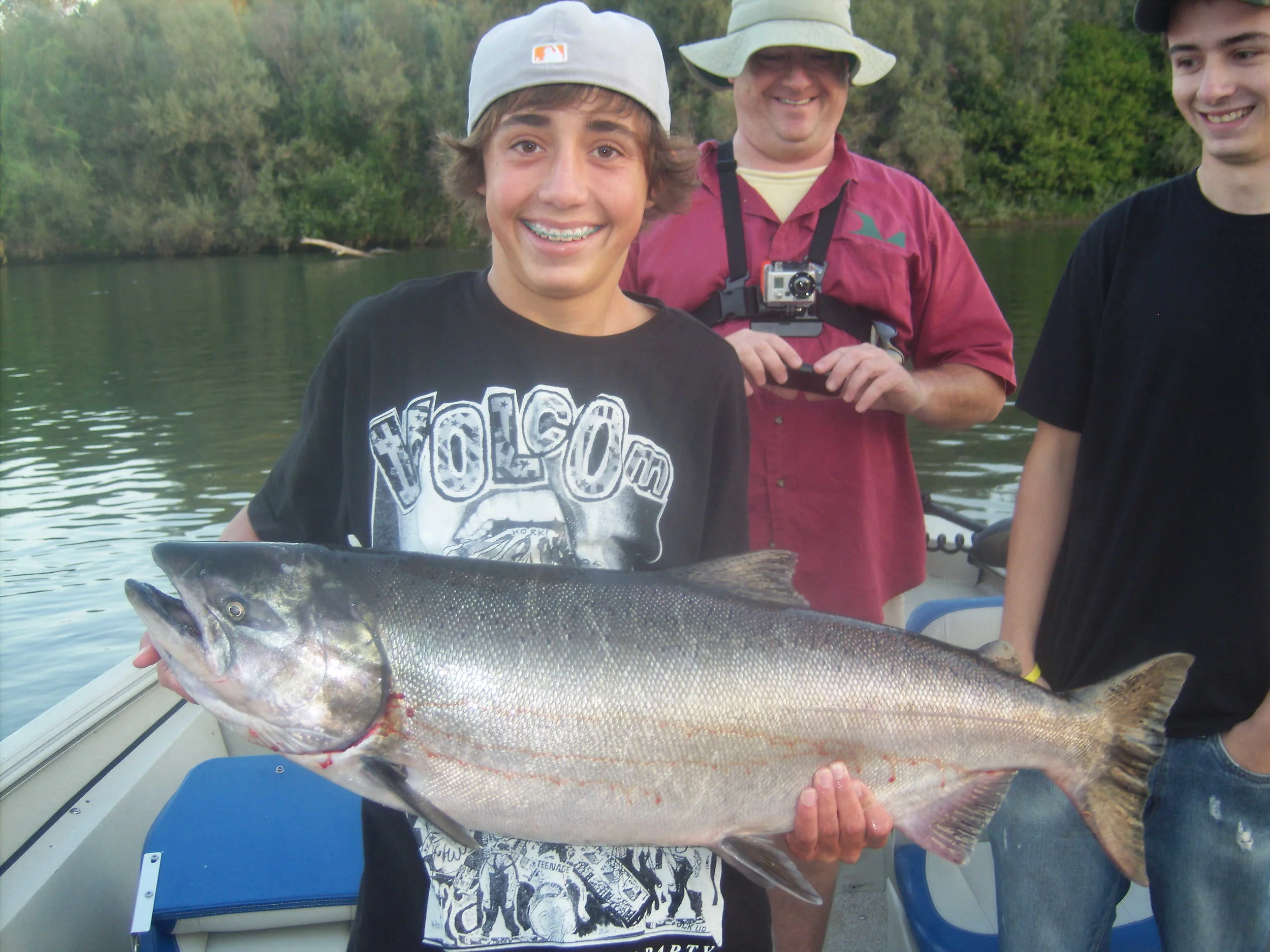 Sacramento river salmon fishing rates 2017, Sacramento river salmon fishing reports and guides