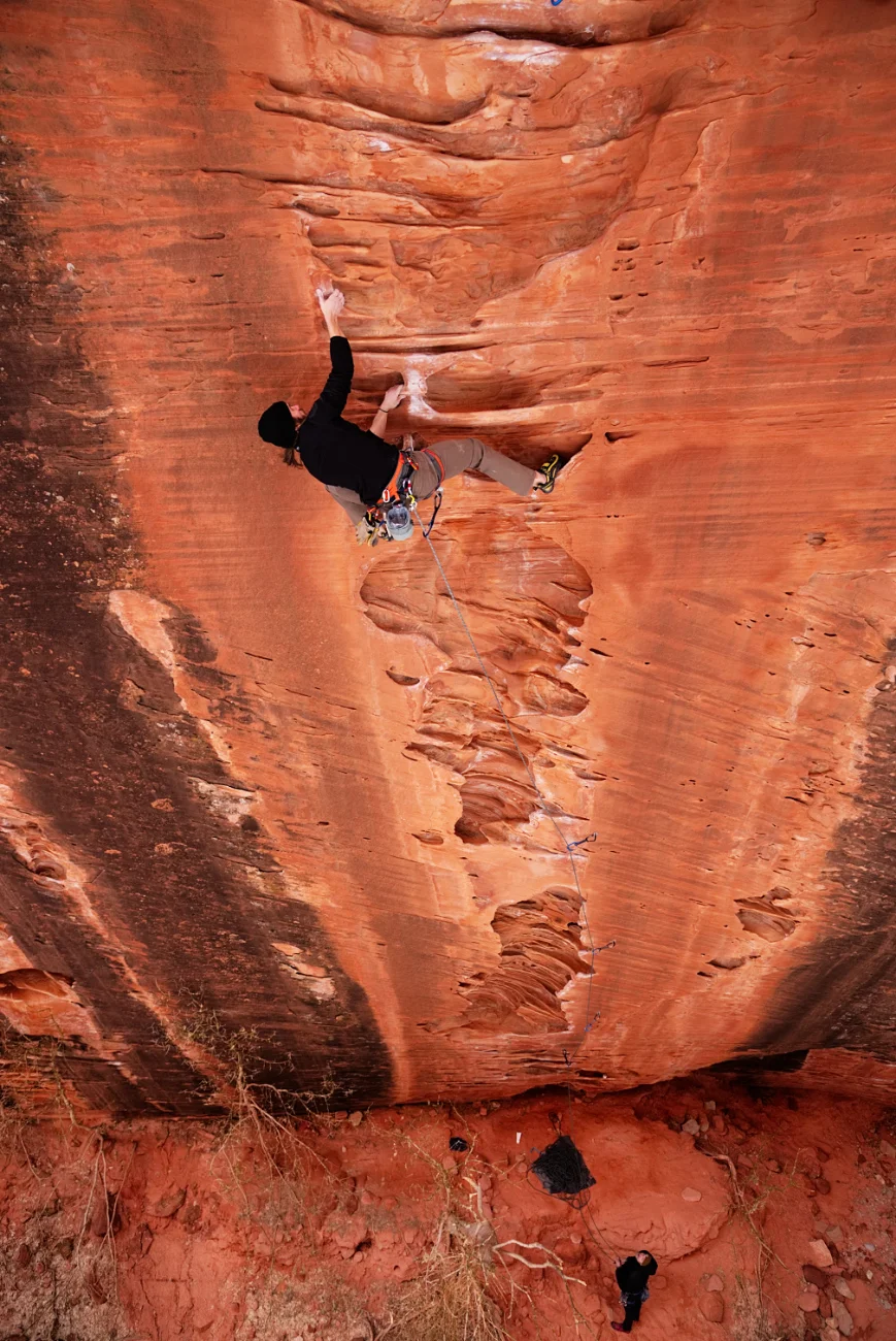 Garrett Woolley on "Dost Mitra" (5.11a/b)