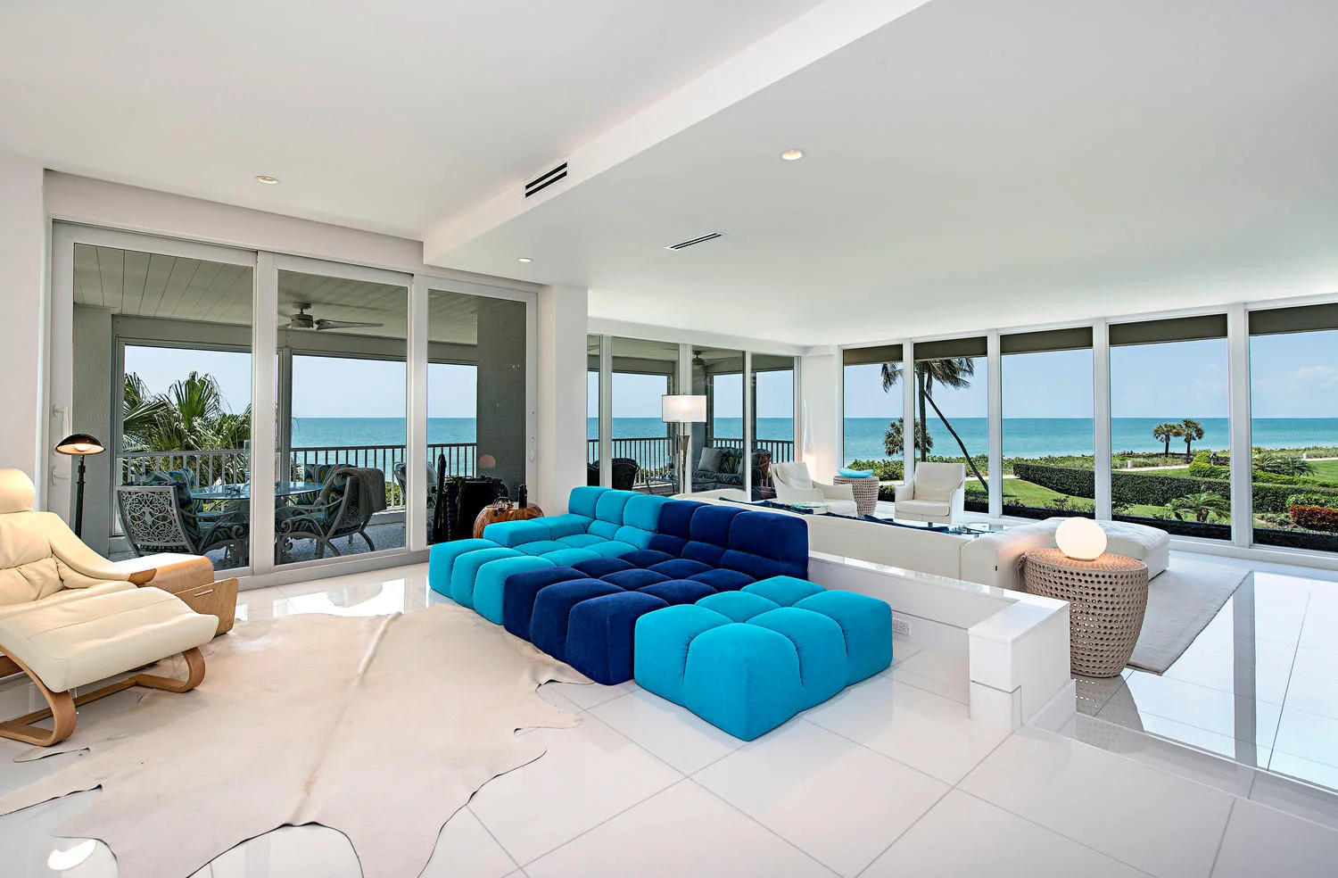 4301 Gulf Shore Blvd N 201-large-004-8-family-1500x985-72dpi.jpg
