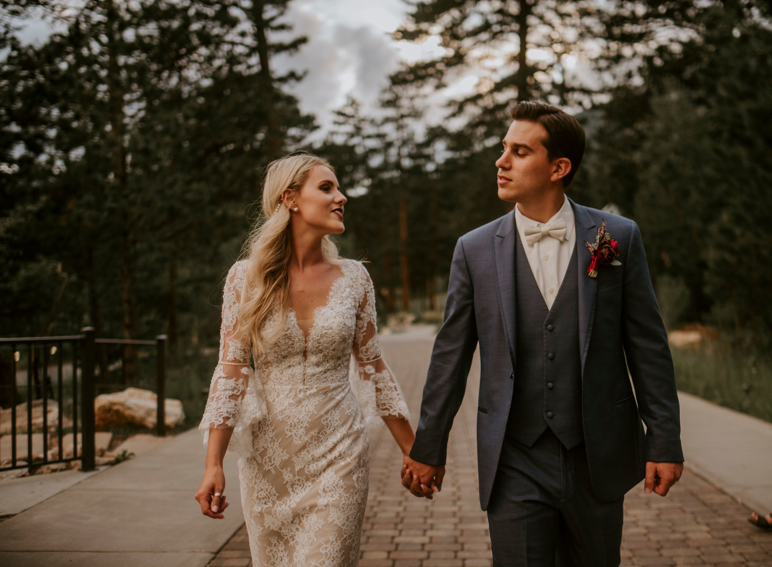 della_terra_chateau_wedding_photographer233.jpg