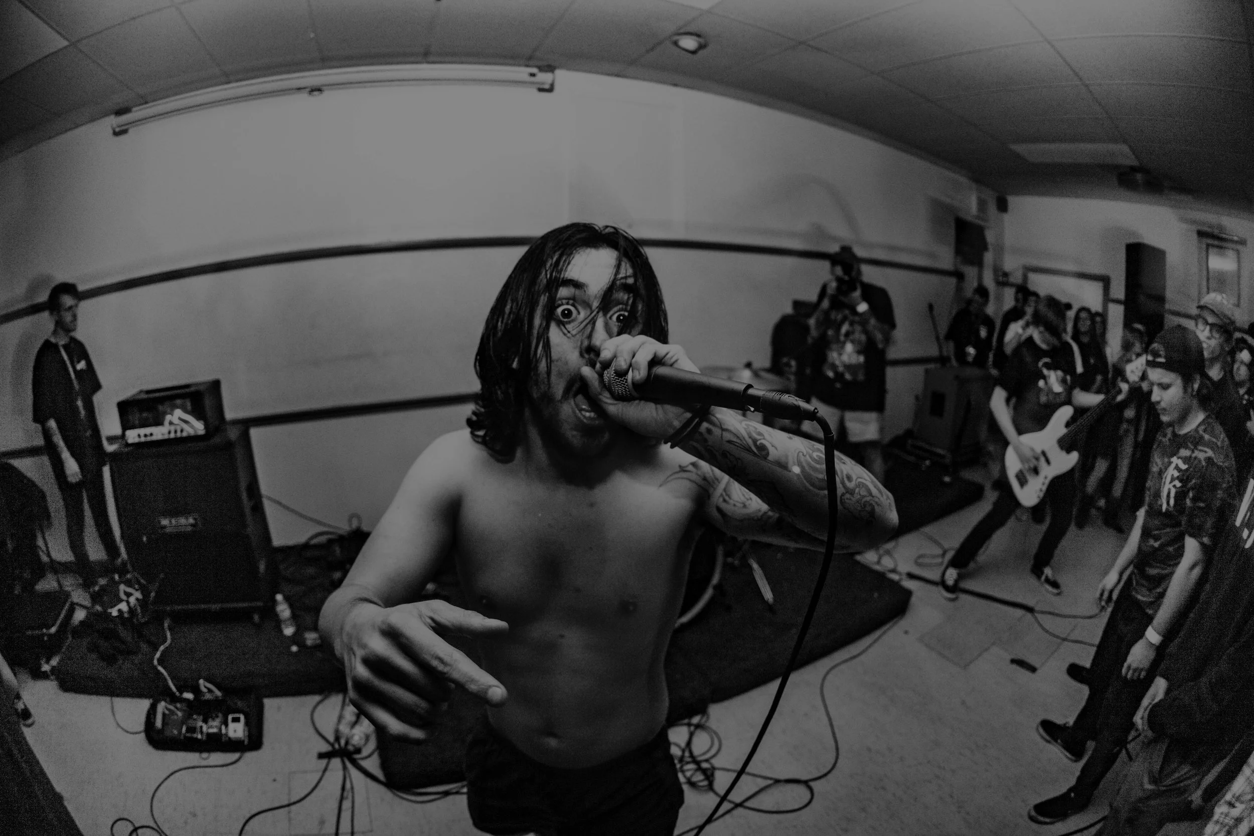 DISTINGUISHER x 020218