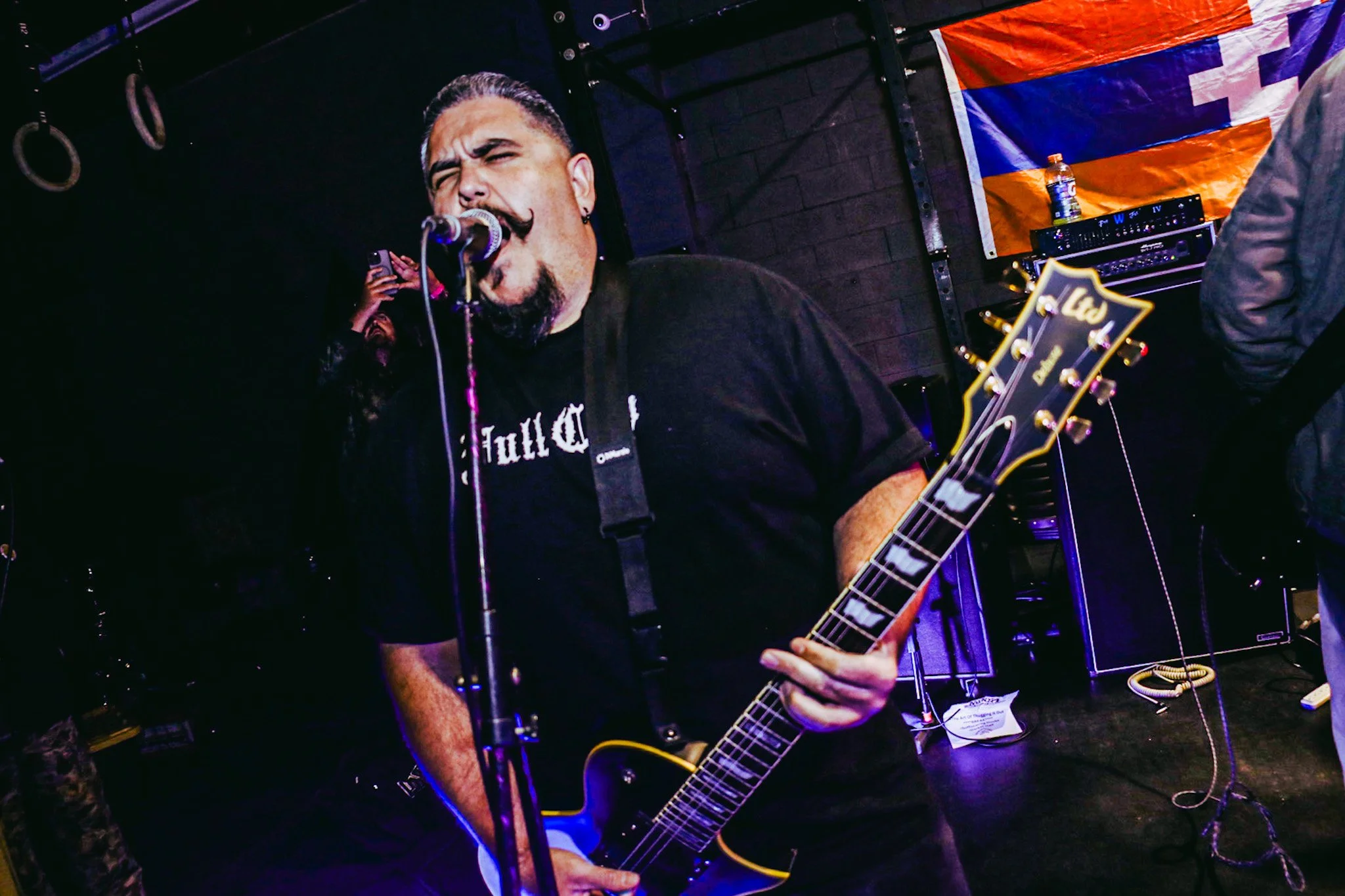 NUNYAVENTURA-4.jpg