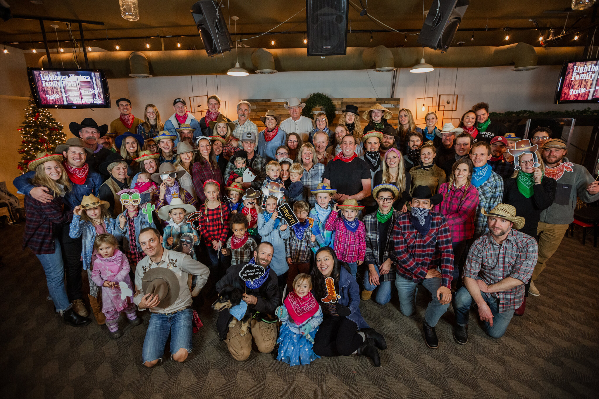 MLH Family Photo Dec 2019 - Western - IMG_3388.JPG