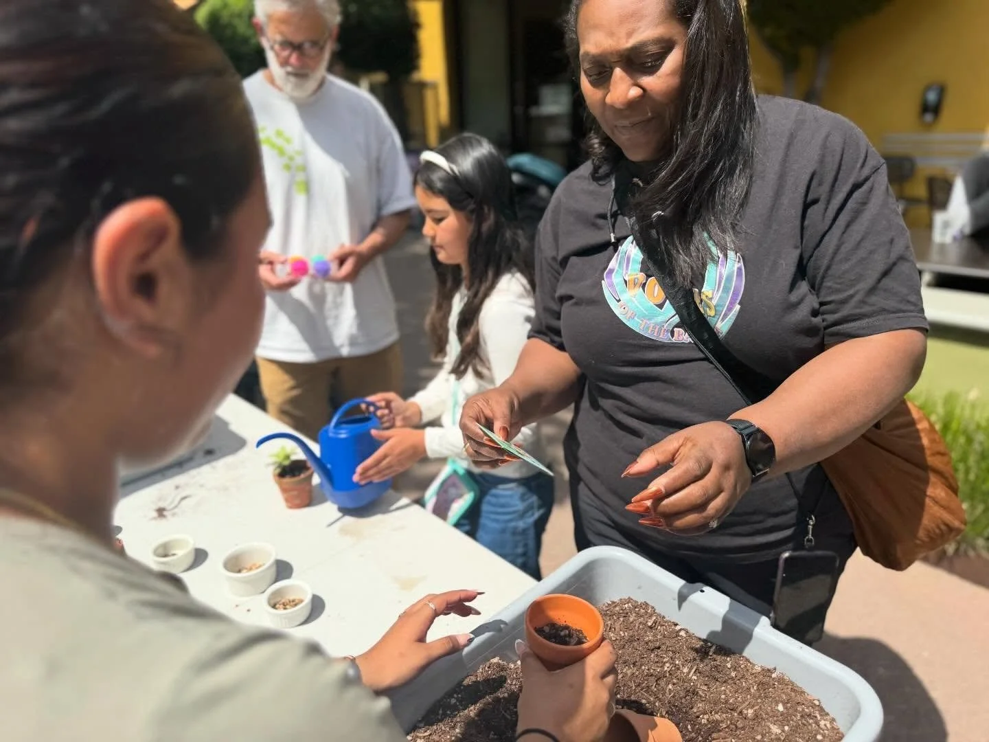 A huge thank you to everyone who showed up for the Fourth Street Earth Day celebration! A wonderful day in the sunshine. 
#discoveredinberkeley #fourthstreetshops #fourthstreetberkeley @510families @visitberkeley