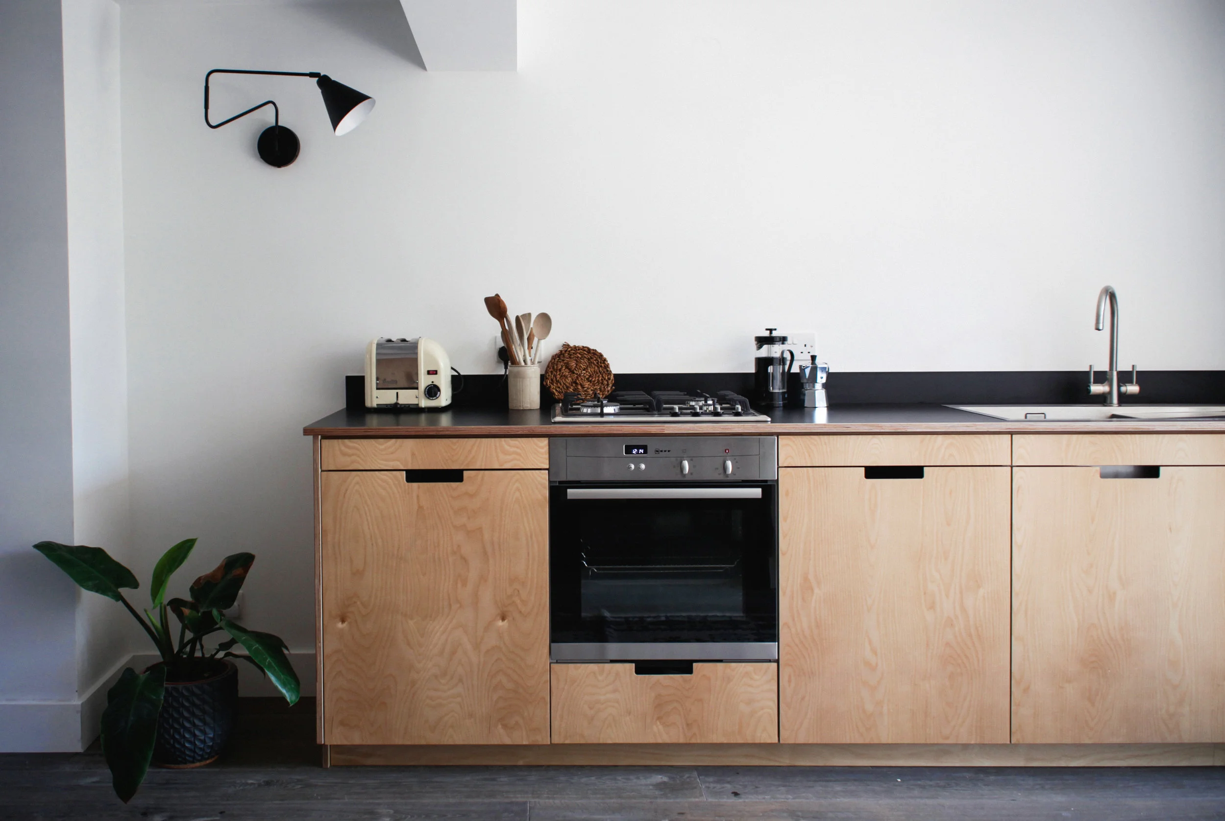 Lou_kitchen2 copy.jpg