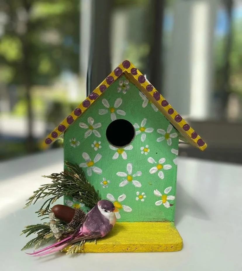 Birdhouse design and decoration Kids workshop
