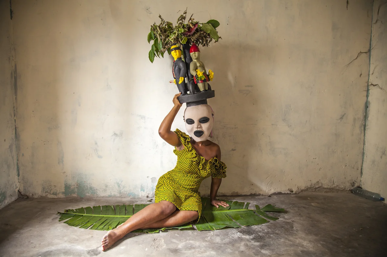 Foto de: Zina Saro-Wiwa (http://www.zinasarowiwa.com/photo/the-invisible-man/)