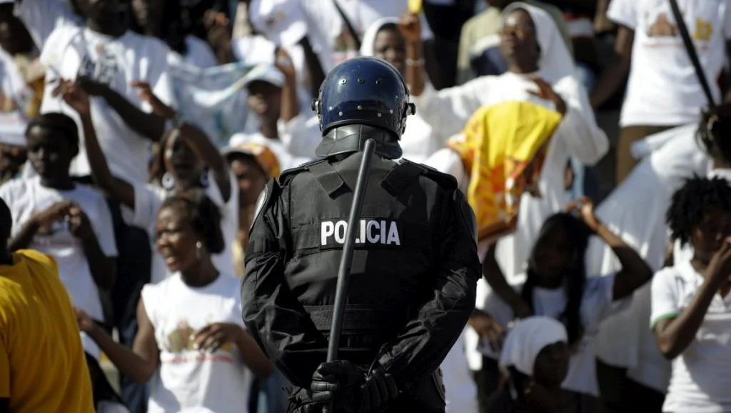 Quando o Governo combate o pobre e não a pobreza