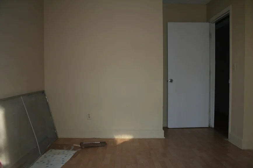 16bedroom2.JPG