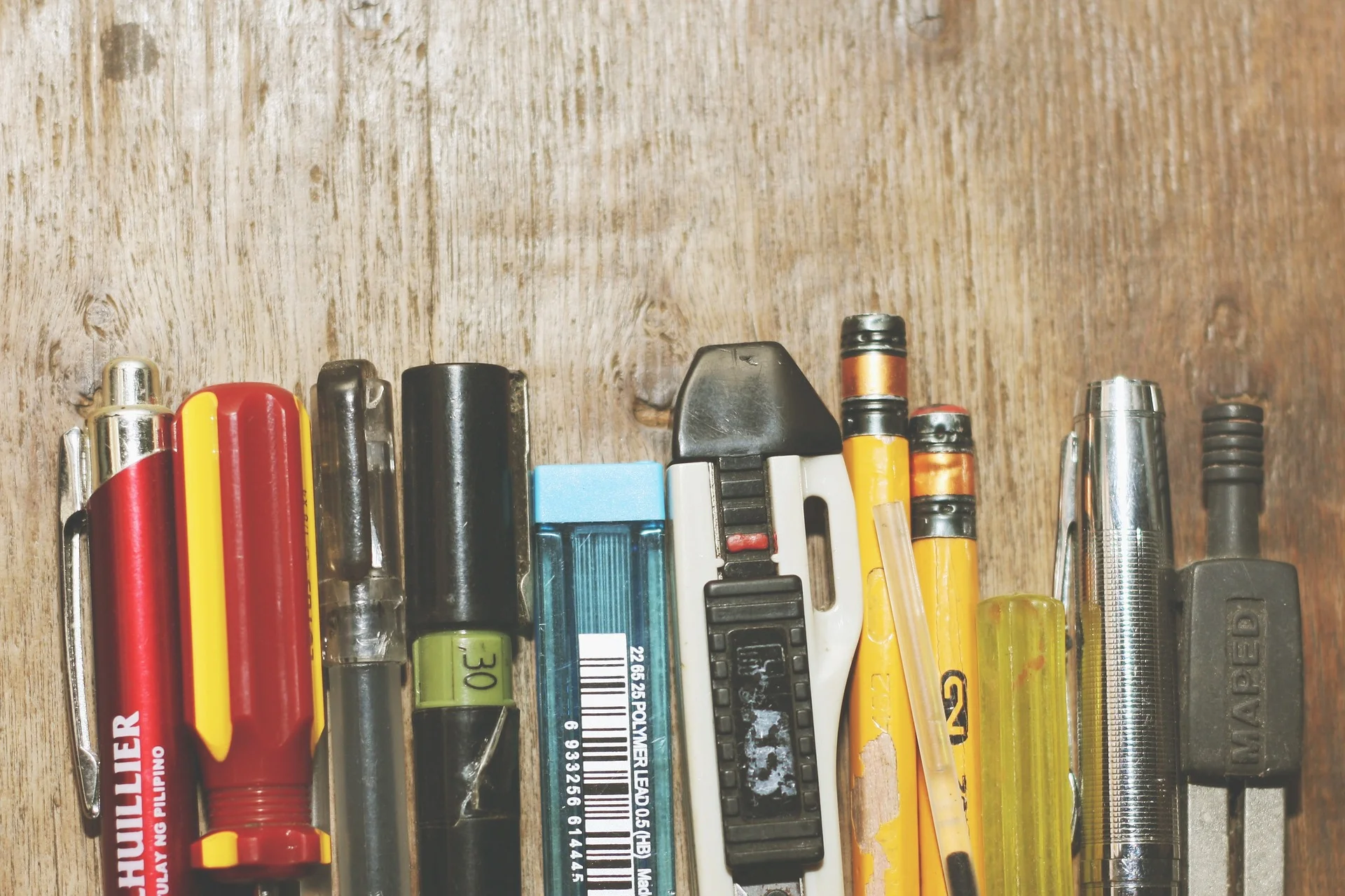 writing-implements-1285329_1920.jpg