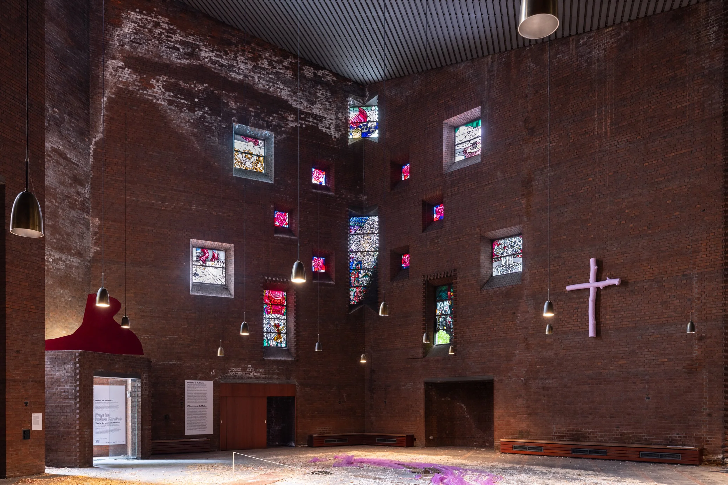 Manifesta_16_St_Marien_ph_Ivan_Erofeev-IVER3177-HDR.jpg