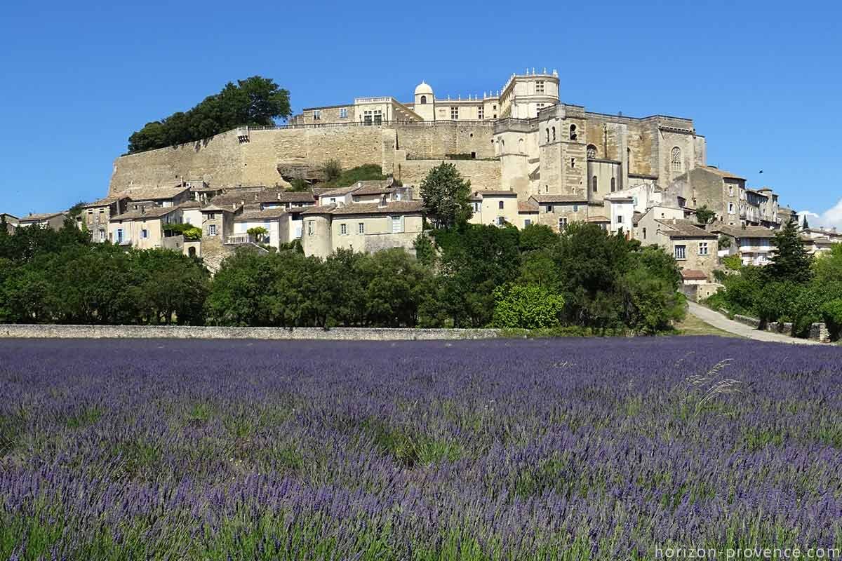 Grignan et son chateau .jpg