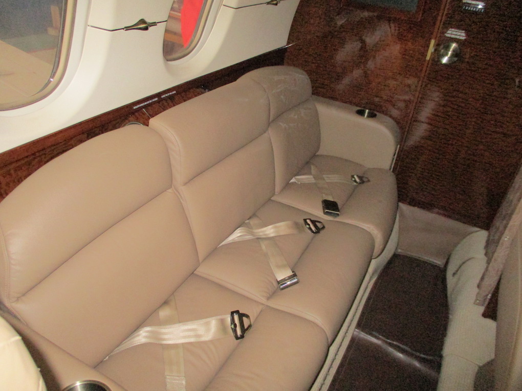 2003 Hawker 800XP Winglets 11.jpeg