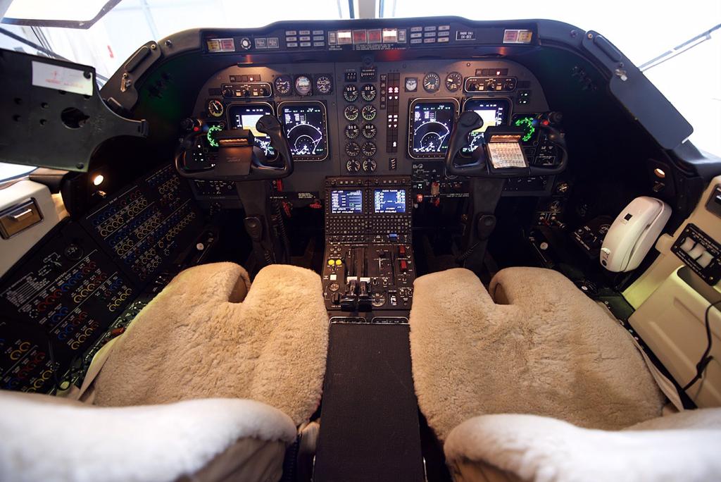 2001 Beechjet 400A RK-318-0a.jpeg