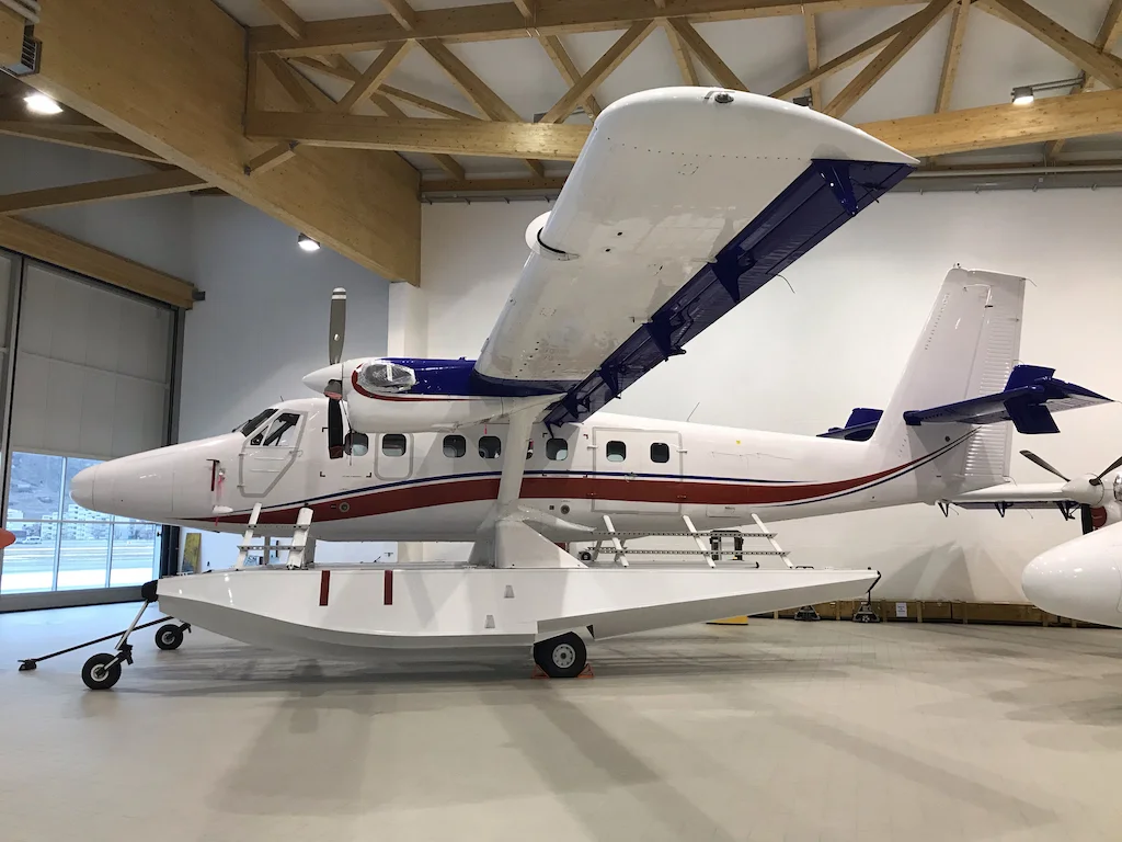 1969 De Havilland Twin Otter DHC-6-300 SN 244-1.jpg