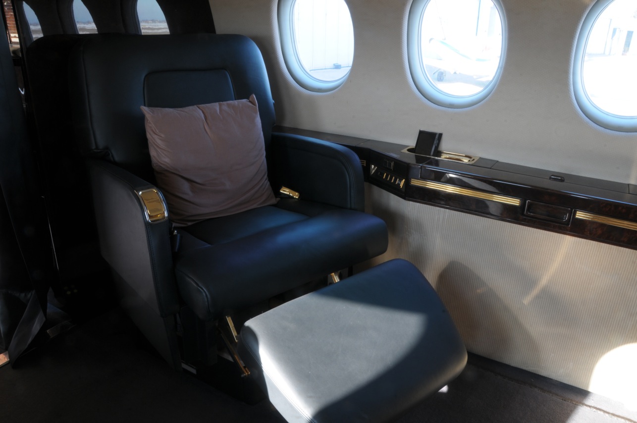 Falcon 2000 For Sale 09.jpg