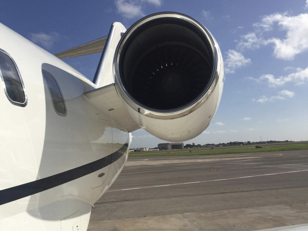 Challenger 605 For Sale 605-5785-013.jpeg