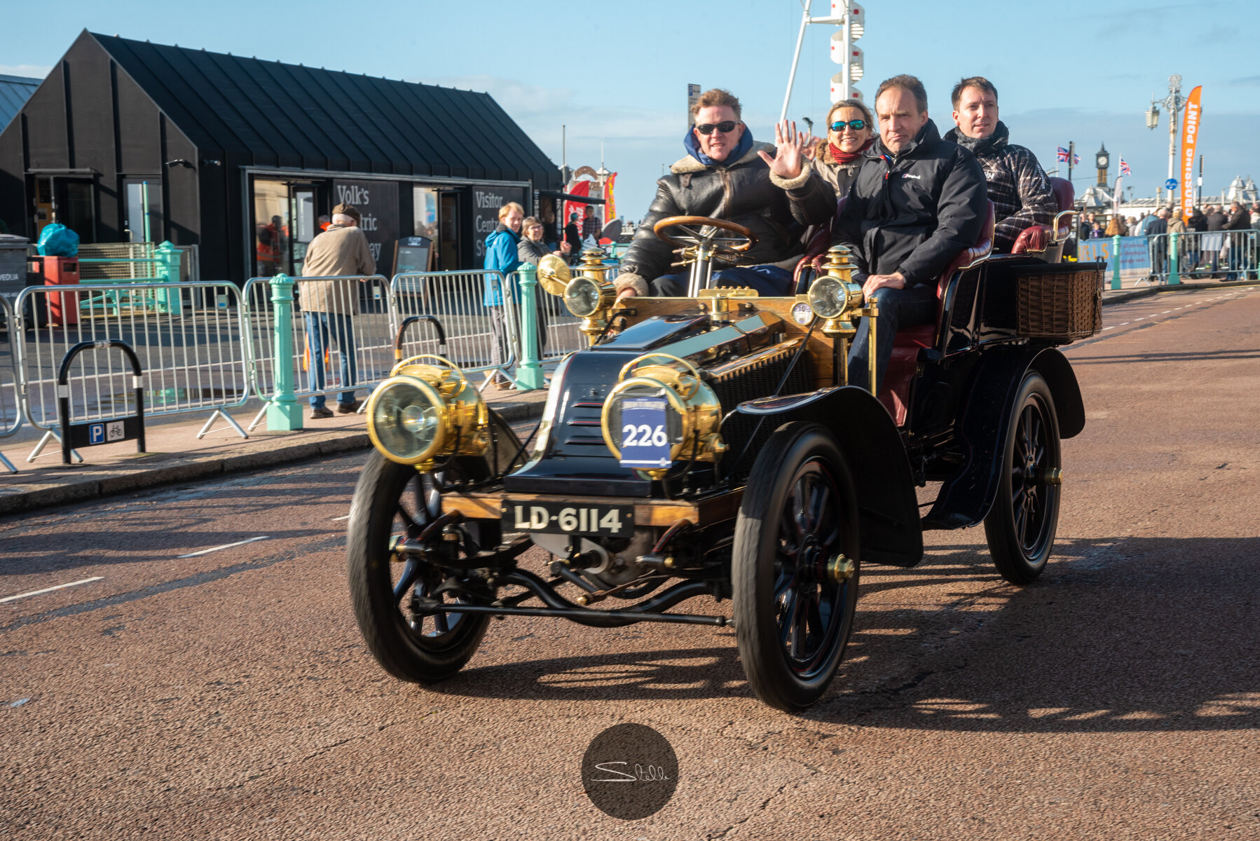  Car 226 a 1903 Renault driven by Shane Houlihan. 