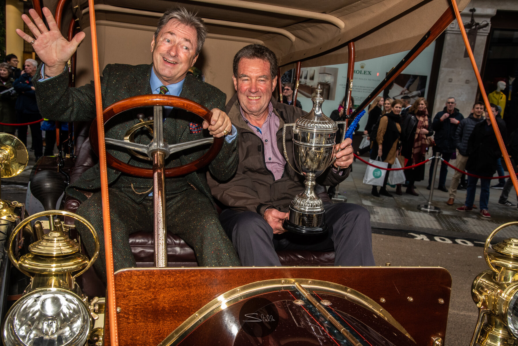  Concours d’Elegance Overall Winner went to car number 381, a 1904 Mercedes, driven by Albert Eberhard, shown here with broadcaster Alan Titchmarsh. 