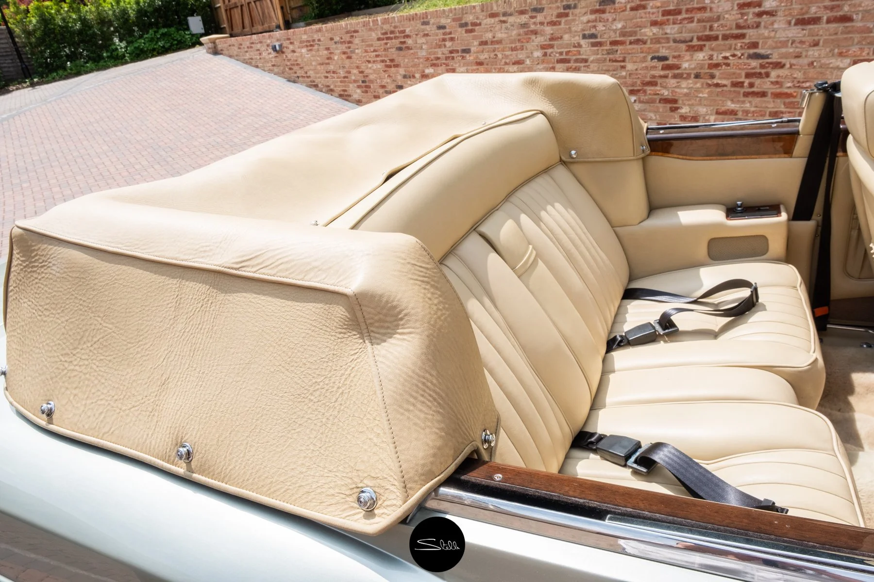 Rolls Royce Corniche049.jpg