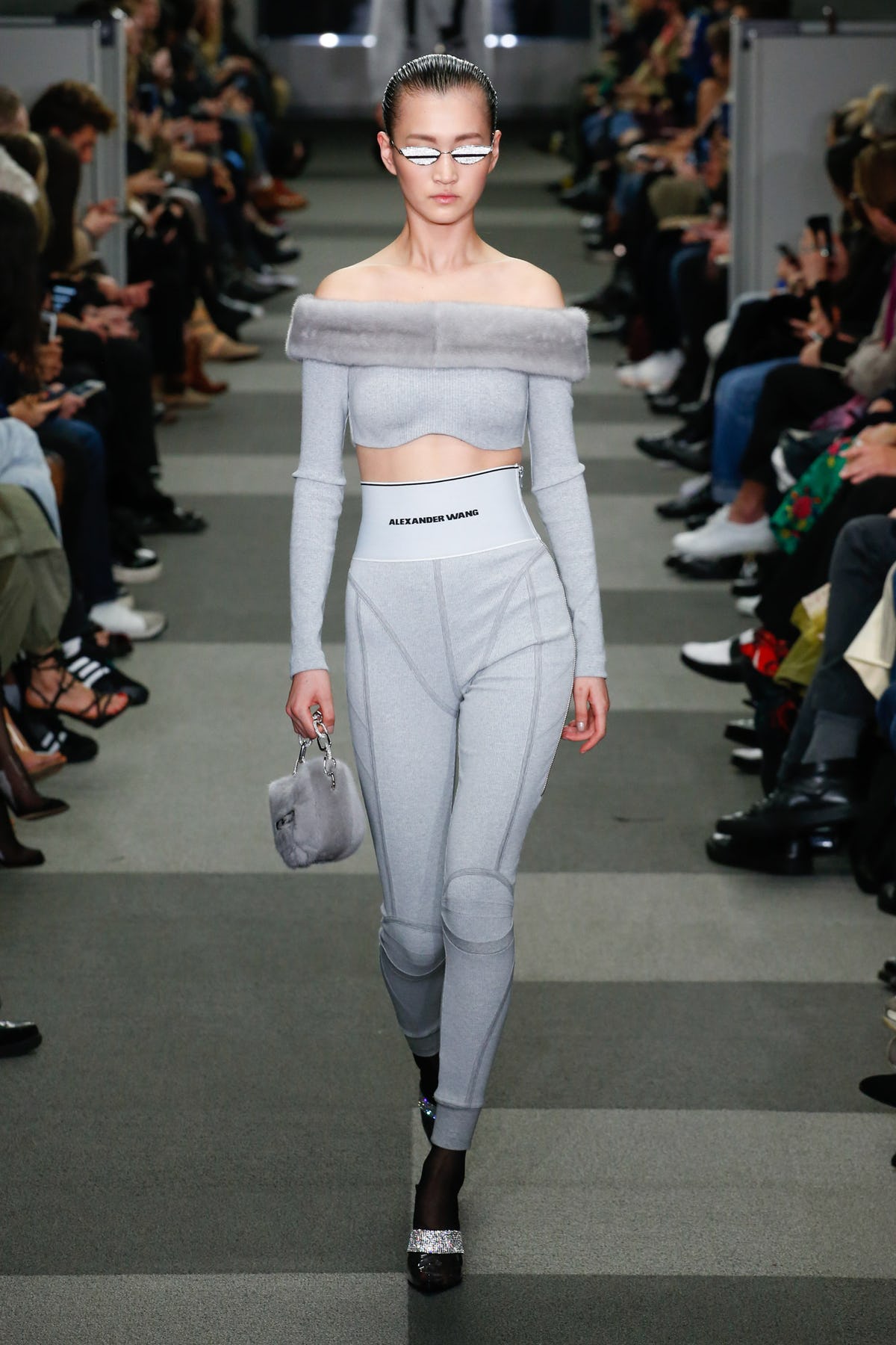 alexander_wang_look_33_ready_to_wear_autumn_2018.jpeg