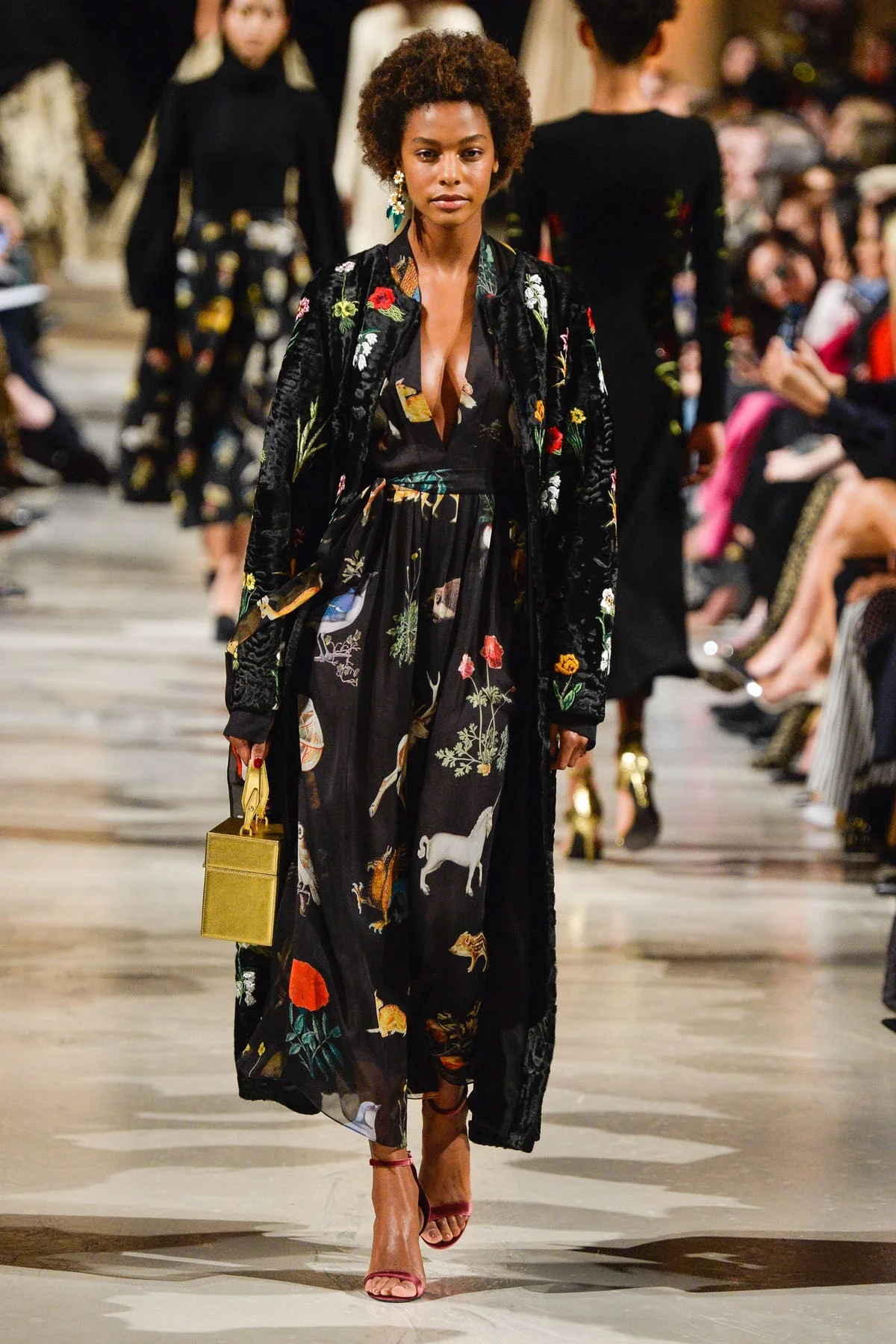 oscar_de_la_renta_look_31_ready_to_wear_autumn_2018.jpeg