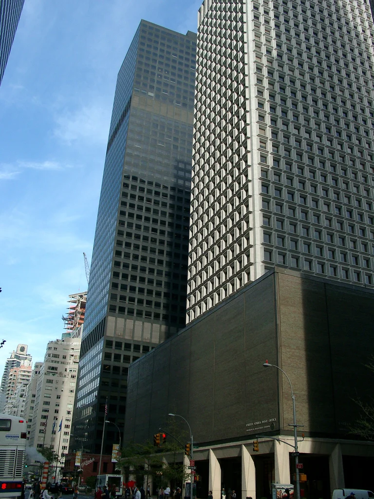 Looking northeast across Third Avenue and 54th Street at 909 Third Avenue, July 29, 2008