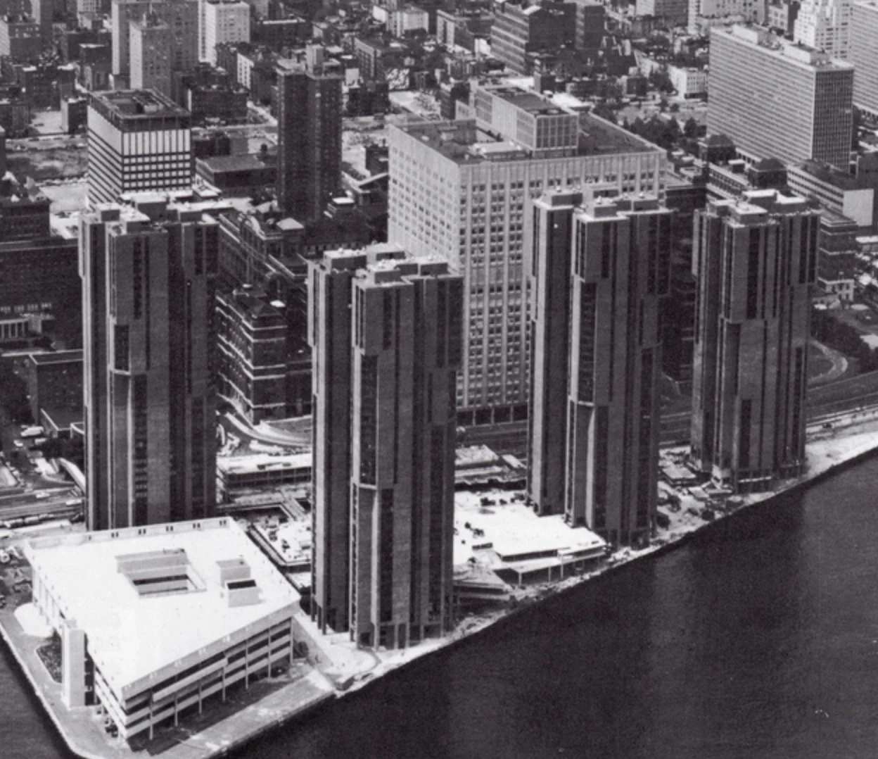 WATERSIDE PLAZA