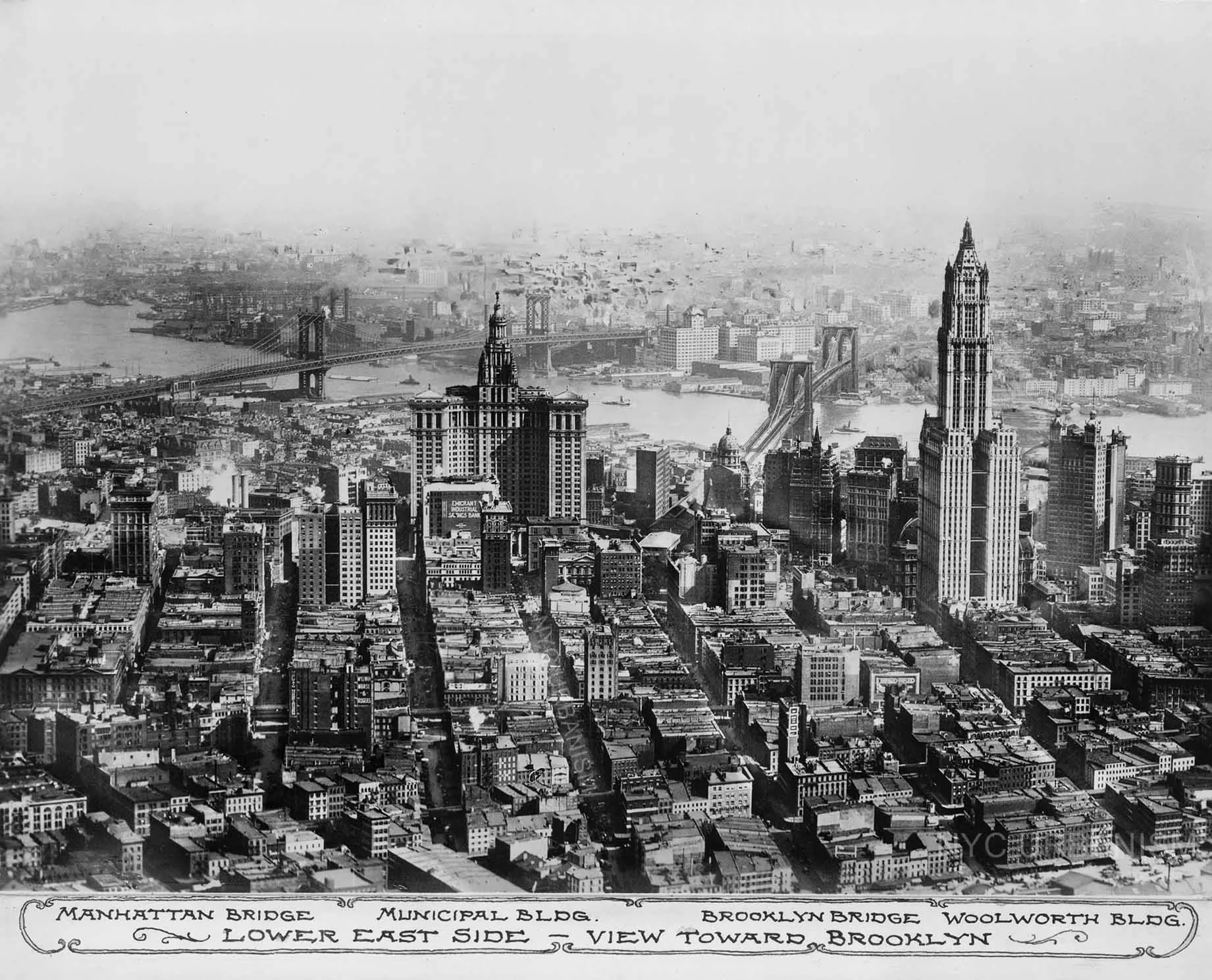 1913 Lower Manhattan Aerial woolworth municipal .jpg
