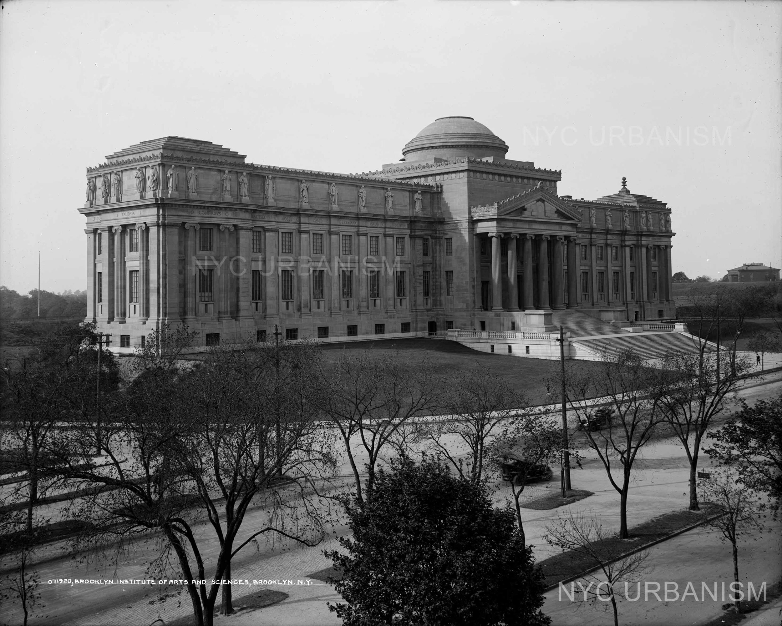 brooklyn museum 1905.jpg