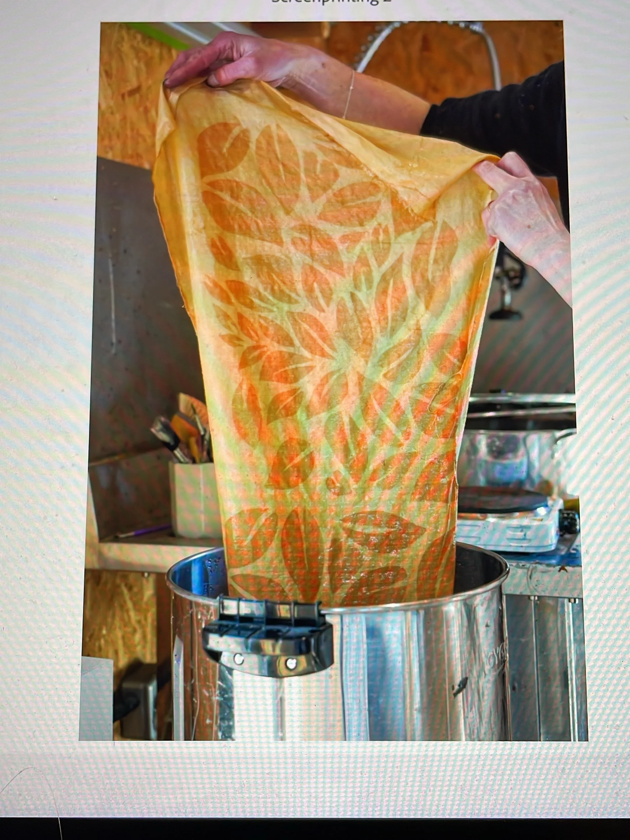Our next natural dye workshop is running on the 10th June. Making printing pastes from plants growing in the garden, mordant printing and eco printing as well as one of our scrumptious summer lunches and cake if you are allowed.
#workshops 
#printing